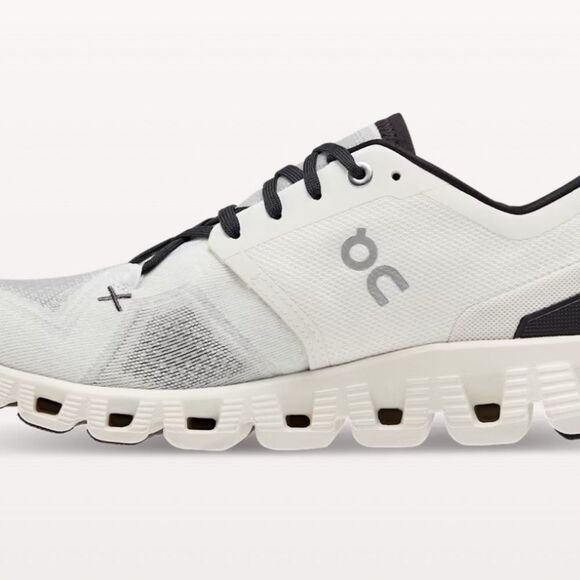 On Running Women sneakers CloudX Women’s 10 - Picture 6 of 14